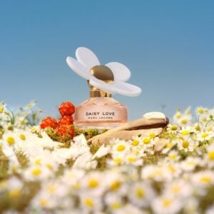 Irresistible happy notes of Marc Jacobs Daisy Love