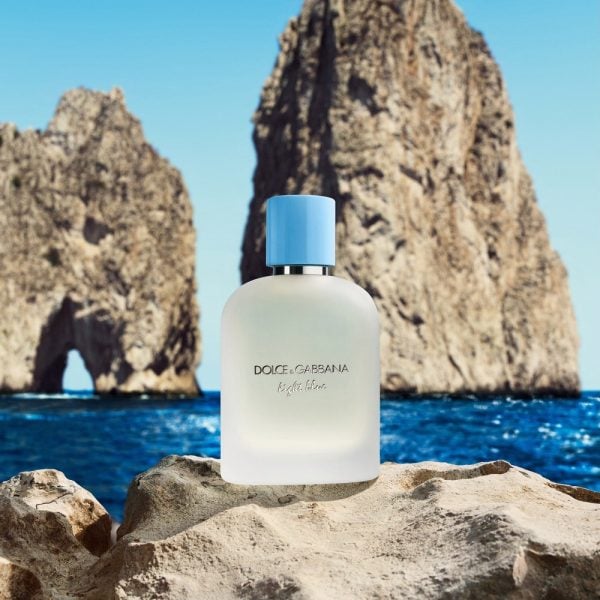 advert for D&G light blue pour homme