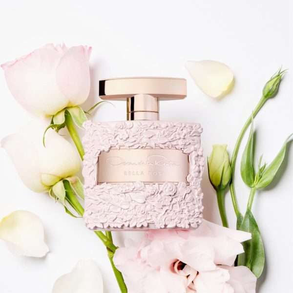 Invigorating notes of Oscar de la Renta Bella Rosa