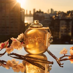 Almond Blossom Heart of Coach Gold