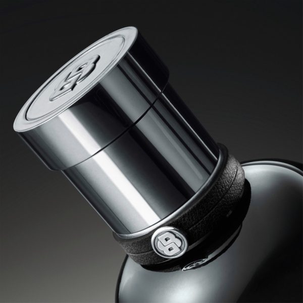 Boss Bottled Beyond EDP Luxurious design