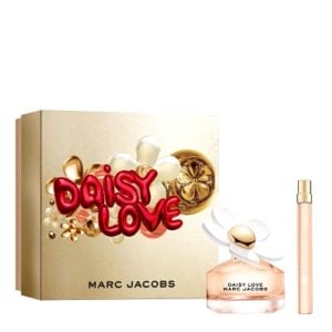 The Marc Jacobs Daisy Love Gift Set Features Daisy Love Eau De Toilette 50ml and EDT Pen Spray 10ml.