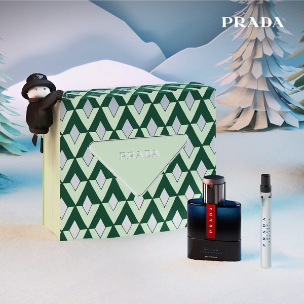 The Prada Luna Rossa Ocean Gift Set Features Luna Rossa Ocean Eau de Parfum 50ml and EDP Travel Spray 10ml.
