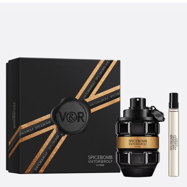 The Viktor & Rolf Spicebomb Extreme Gift Set Features Spicebomb Extreme Eau De Parfum 90ml and EDP Travel Spray 20ml.
