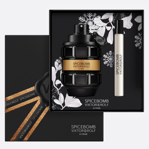 The Viktor & Rolf Spicebomb Extreme Gift Set Features Spicebomb Extreme Eau De Parfum 90ml and EDP Travel Spray 20ml.