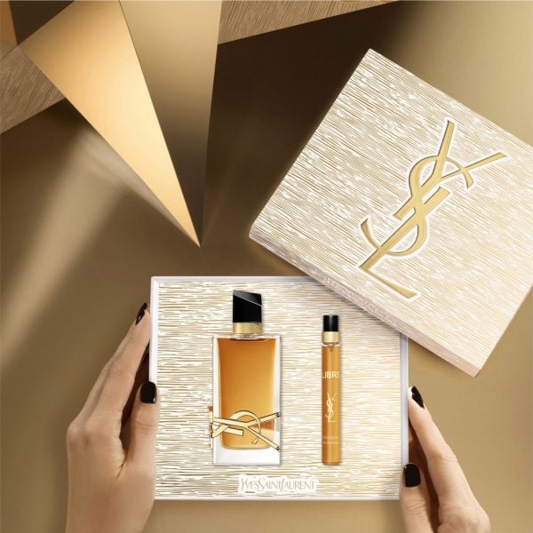 The Yves Saint Laurent Libre Eau de Parfum Intense Features Libre Eau De Parfum Intense 90ml and EDP Intense Travel Spray 10ml.