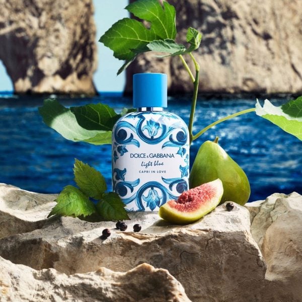 spicy aromatic notes of D&G Light Blue Capri in Love Pour Homme