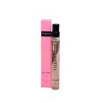 Experience the captivating Valentino Donna Born In Roma on the move with the Free 10ml Gift. Yours for free when you purchase selected Valentino Donna Born In Roma Fragrance.