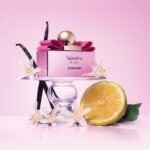 Signorina Romantica Eau de Parfum captures the spirit of contemporary romance in a radiant symphony of scent.